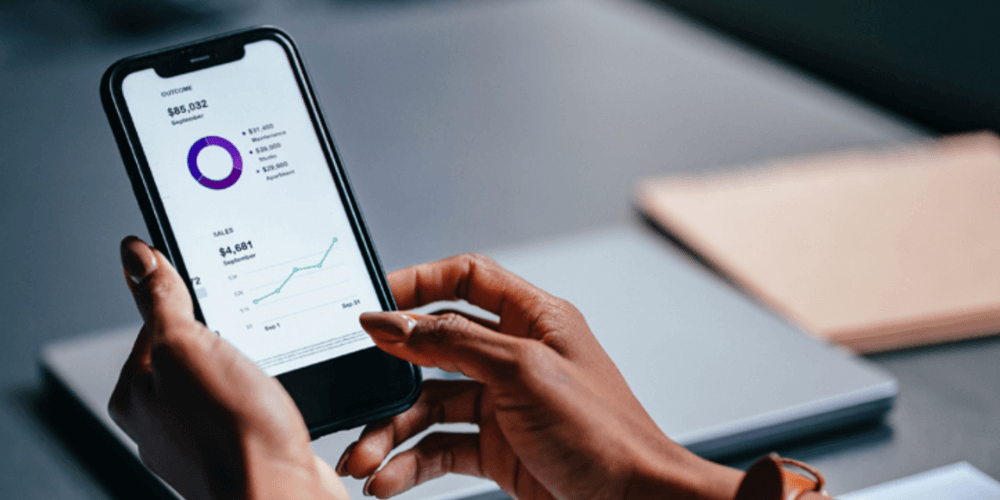 Drooms AI Assistant for M&A Analysts